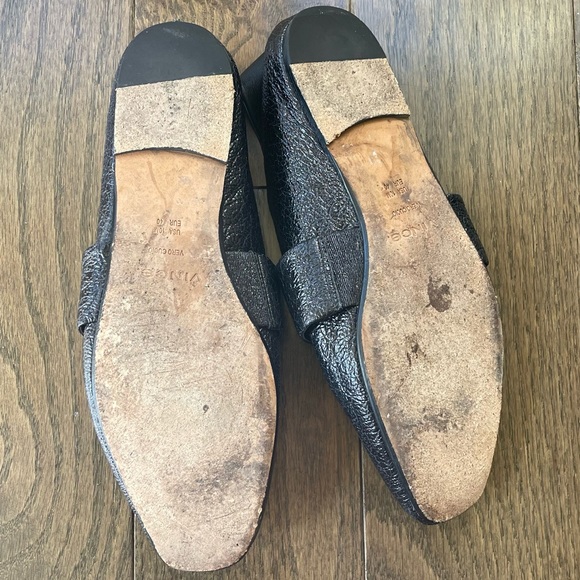vince harris flat in black